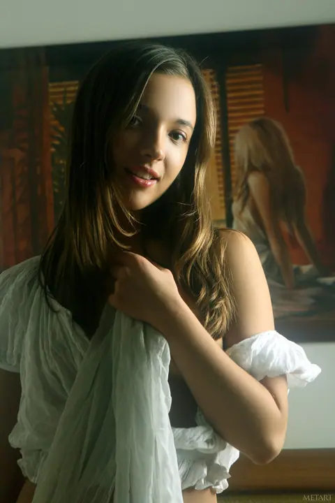 Alexandra Kroha: Brunette Bares Her Shaved Pussy and Spreads Wide – photo 3 of 20