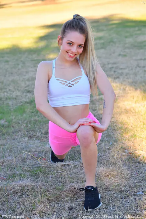 Lily Larimar: Petite Pale Blonde Toys Herself Outdoors – photo 7 of 20