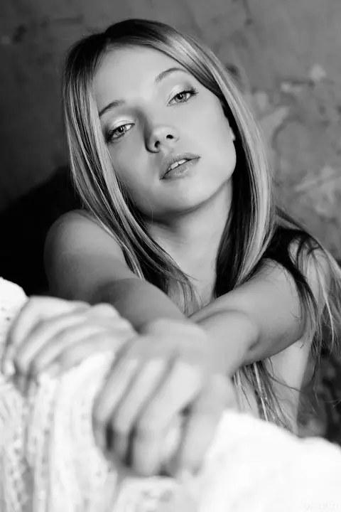 Anastasia Savina: Skinny Blonde Strips and Shows Her Small Natural Tits – photo 1 of 20
