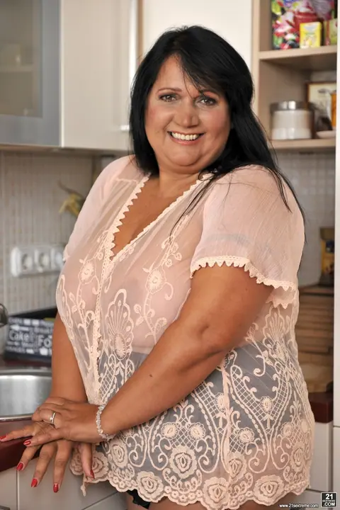 Mature Brunette BBW Strips Nude in the Kitchen – photo 5 of 16