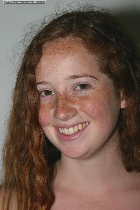 Redhead in Lingerie Spreads Her Hairy Pussy – photo 2 of 16