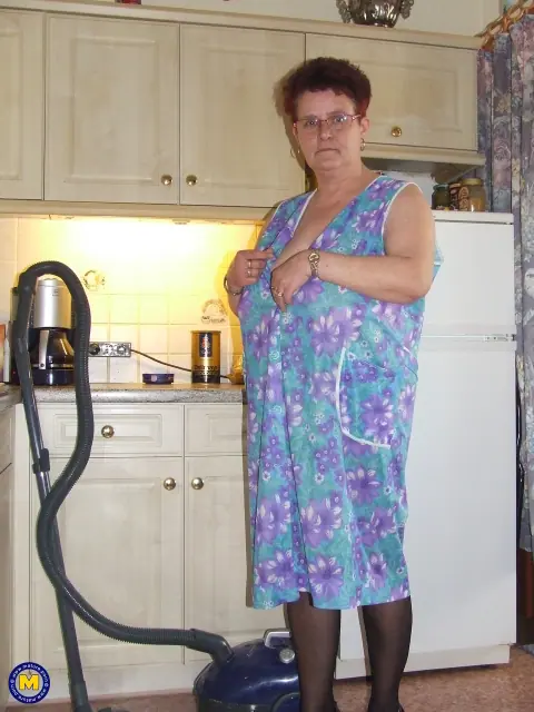European BBW Lifts Her Skirt and Spreads in the Kitchen – photo 1 of 20
