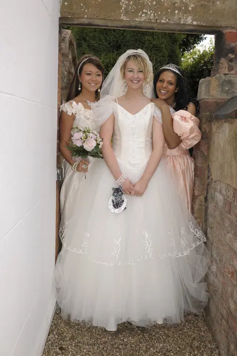 Katie K: Blonde Bride and Brunette Join Interracial Lesbian Threesome – photo 12 of 21