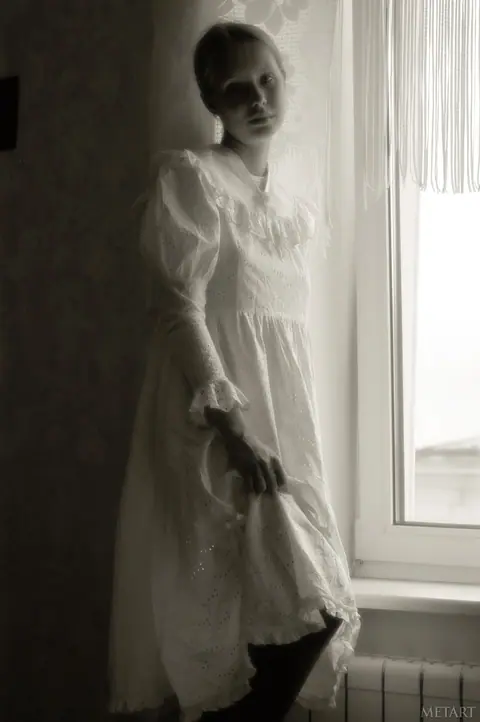 Woman in Stockings Spreads at the Window – photo 4 of 20