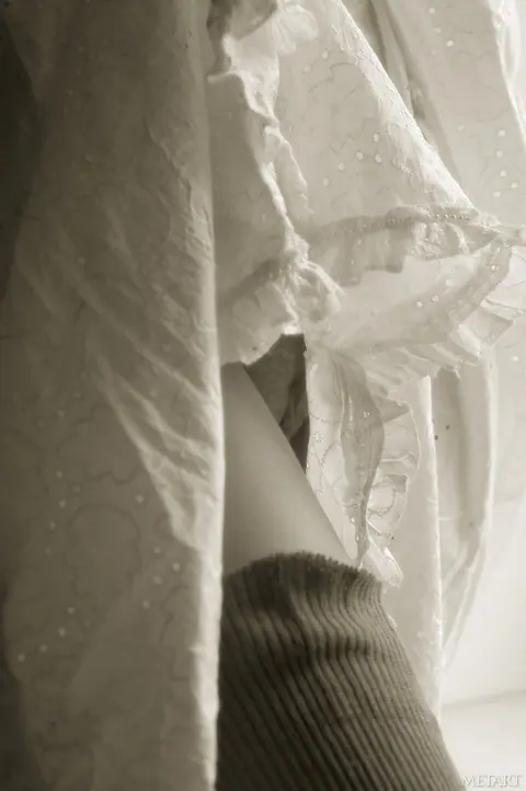 Woman in Stockings Spreads at the Window – photo 5 of 20